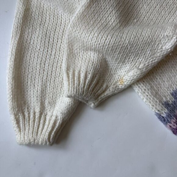 Vintage Ashley S. Fringe Cardigan Sweater Embroidered Floral‎ Women’s Medium - Picture 5 of 12